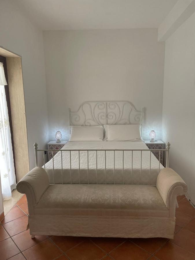 レッチェ Salentina White House Bed & Breakfast エクステリア 写真