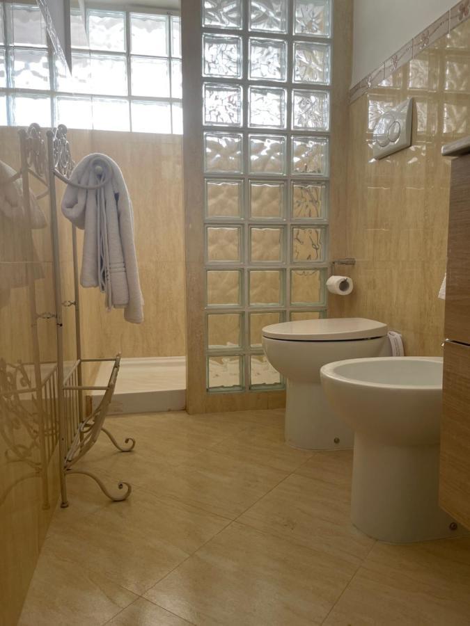 レッチェ Salentina White House Bed & Breakfast エクステリア 写真