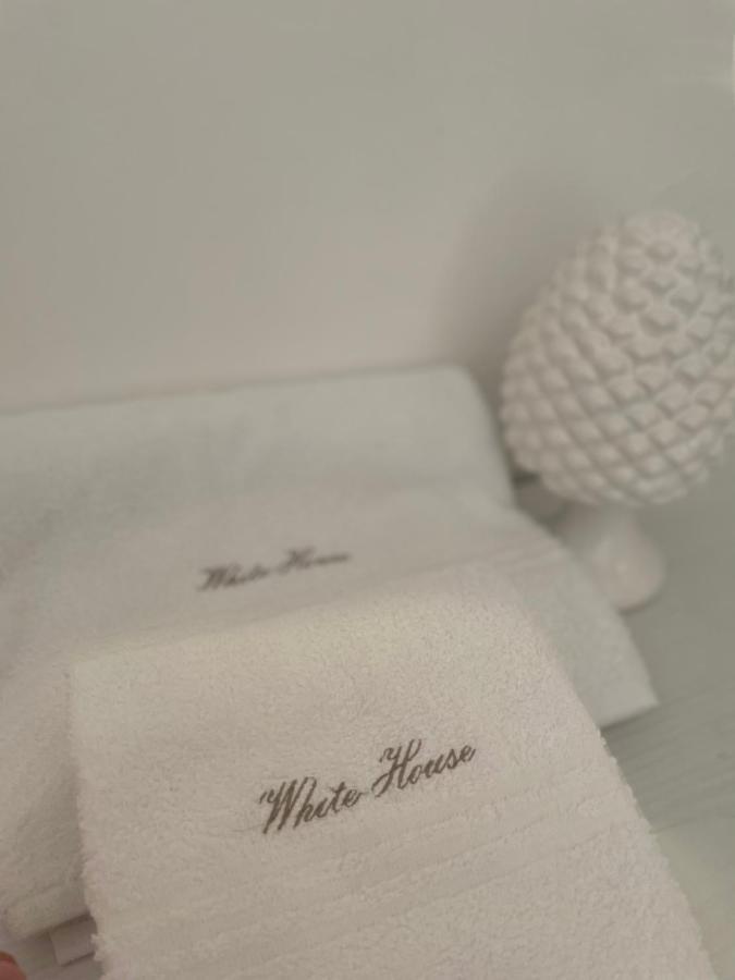 レッチェ Salentina White House Bed & Breakfast エクステリア 写真
